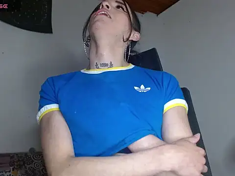 Scarlett_crastrawberry webcam