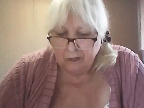 alexia64231 - Alexia64231's free webcam - UK Sex Cams