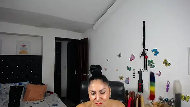 mature_bigboobs10 webcam