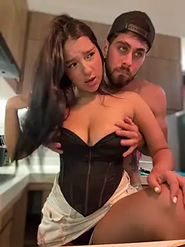  Tomas_Olivia chat room