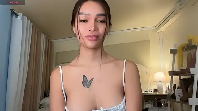 _agatha143_ webcam