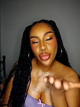 Queen_Amara webcam