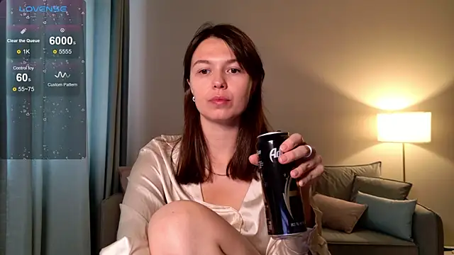 EllaCanny webcam