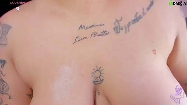 Danyhottits webcam