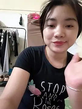 Pinks_cool webcam