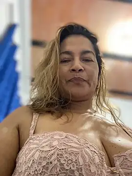 Jlo_69 webcam