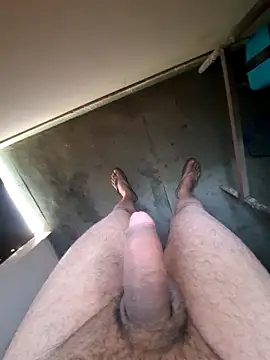 maxb057 - MaxB057's free webcam - UK Sex Cams
