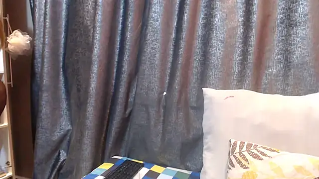 HornyEbony4u webcam