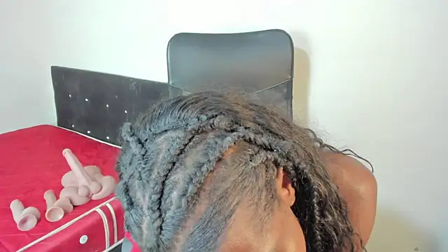 Kyliewarrior webcam