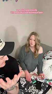 amandatheblondewife webcam