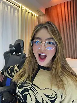 jenn_fit webcam