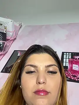melyssaa23 - Melyssaa23's free webcam - UK Sex Cams