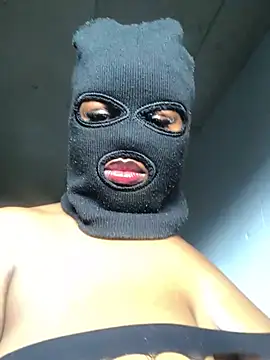 HornyMysteryx webcam