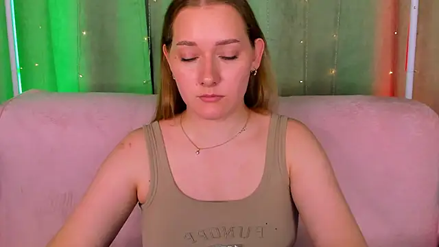AlinaVice webcam