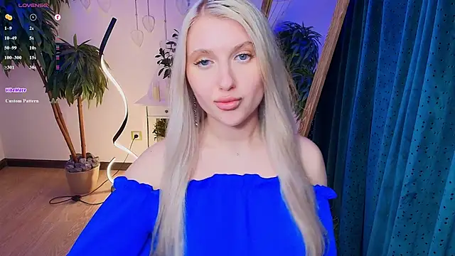 Evacadooo webcam