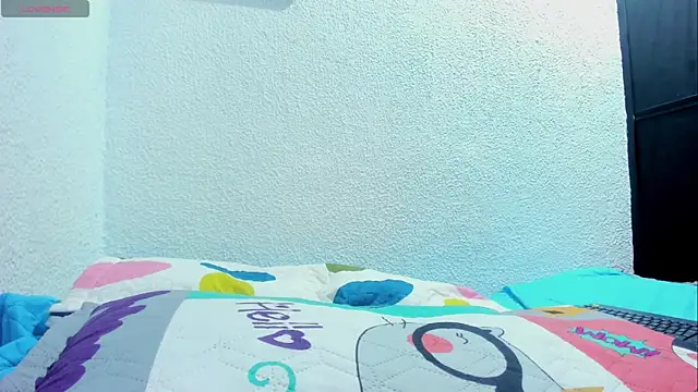 Lola_wish1 webcam