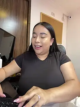 zoey_thompson - Zoey_thompson's free webcam - UK Sex Cams