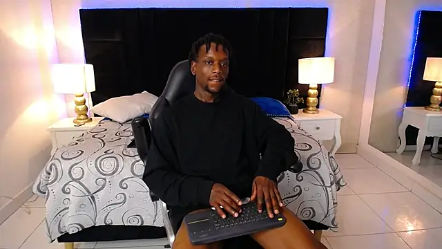 SkylerBigxxx webcam