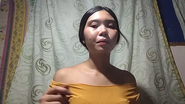 RegenaKhanponaphan webcam