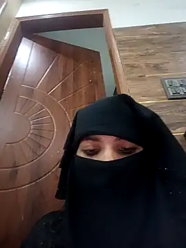 Webcam Model (Aafreen_36)  is live.Free join now!