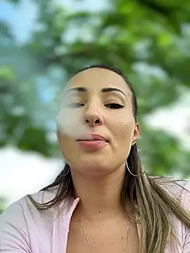 wonder_kari - Wonder_Kari's free webcam - UK Sex Cams