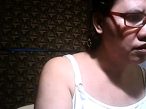 sweetsosie18 - Sweetsosie18's free webcam - UK Sex Cams
