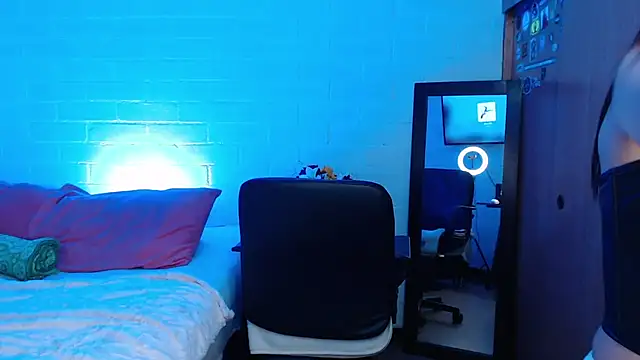 Amy66 webcam