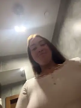 KiraSunshine webcam