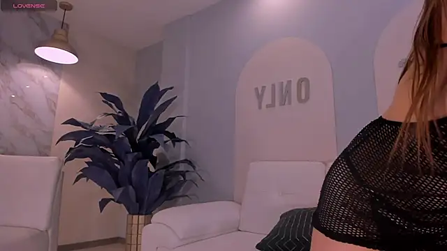 IsabellaMorettiX webcam