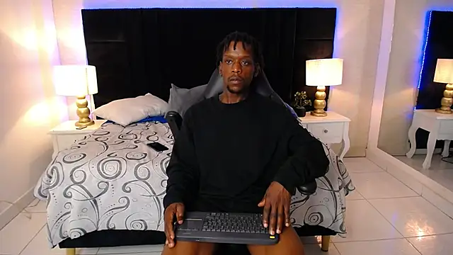 SkylerBigxxx webcam