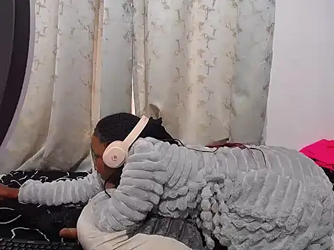 BlondieBitch webcam