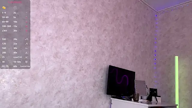 VictoriaDeese webcam