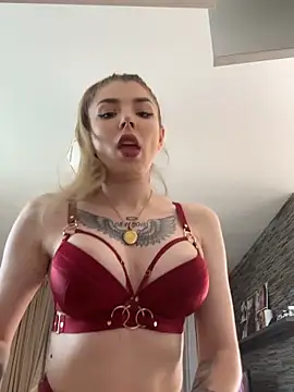 AishaDiamonds webcam