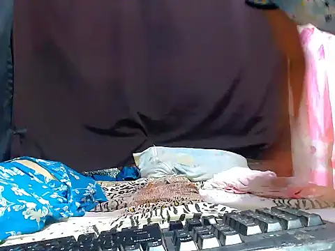 AwesomeMistress_Bigcock webcam