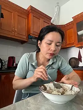 Ivy_Trix2 webcam