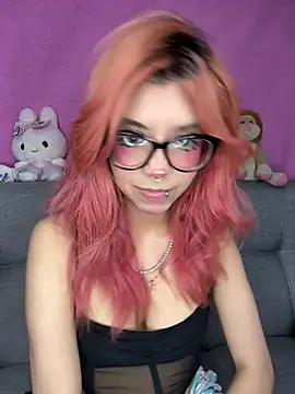 Valen-Foxx1 webcam