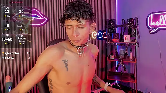 Maximoking26 webcam