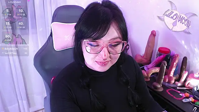 LiloMoon69 webcam