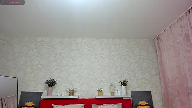 KattyPeachX webcam