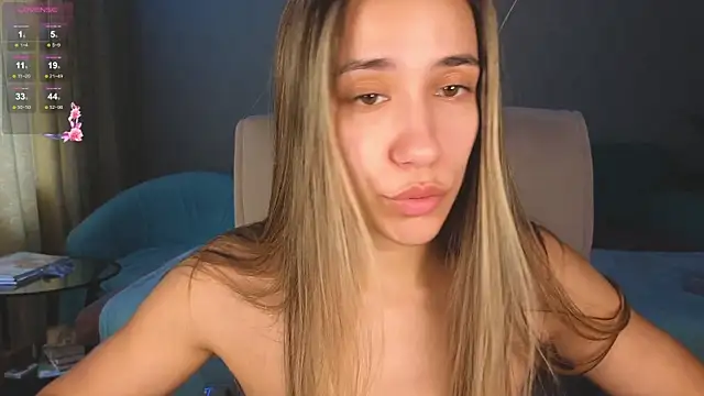 hot_ass_18 webcam