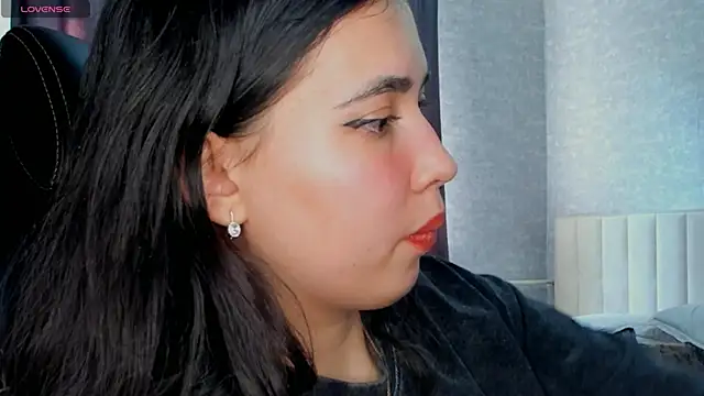 Diara_1an webcam