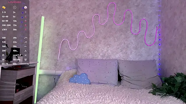 VictoriaDeese live sex cam