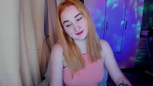 KeiraNight webcam