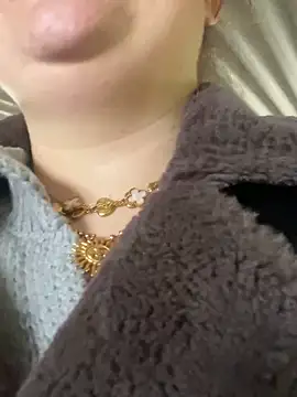 SummerHoney webcam