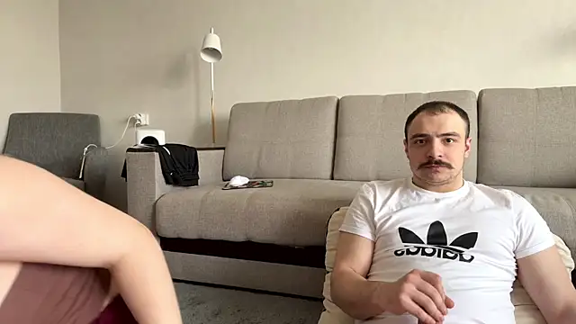 Love_plat1na webcam