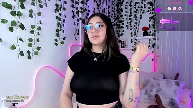 Samii_Evans webcam