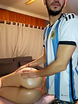 LeoyNicky98 live sex cam