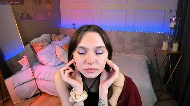 ChloeSunny webcam
