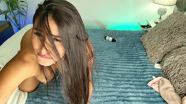 Alexawhiittee webcam