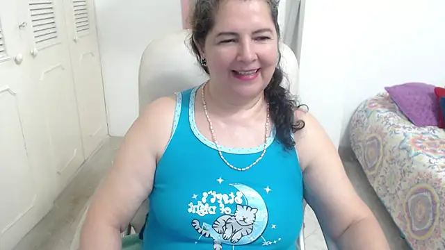 leonela_69 webcam